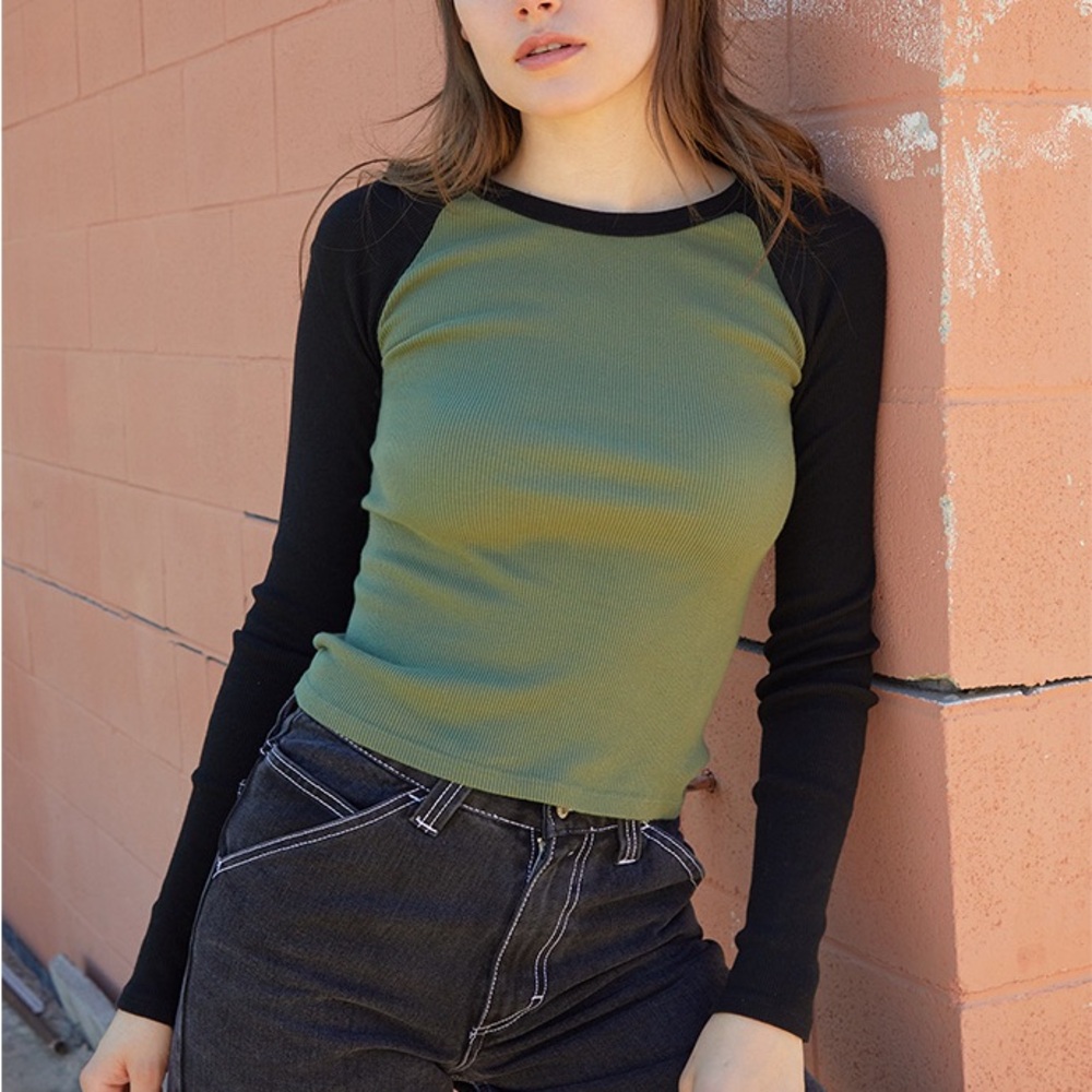 Brandy Melville Bella Longsleeve *no longer available online or in store!!!*